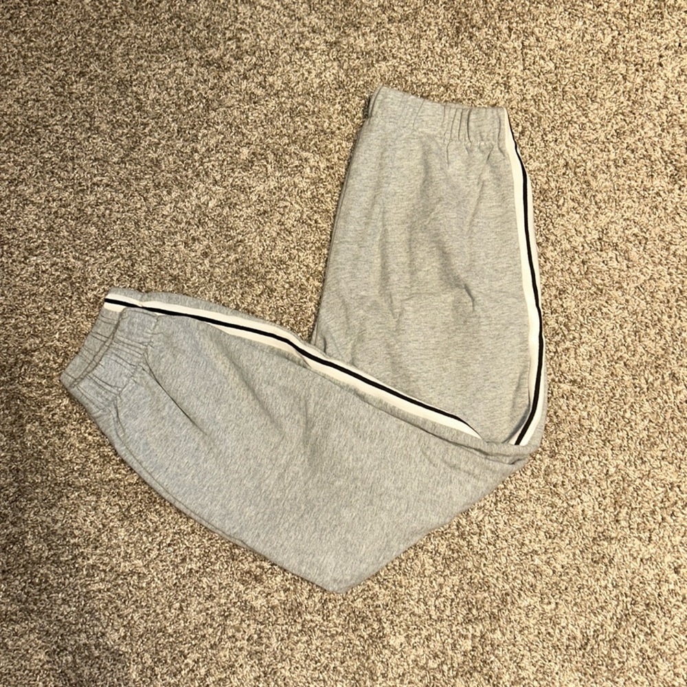 vintage brandy melville sweatpants. grey. size: OS.